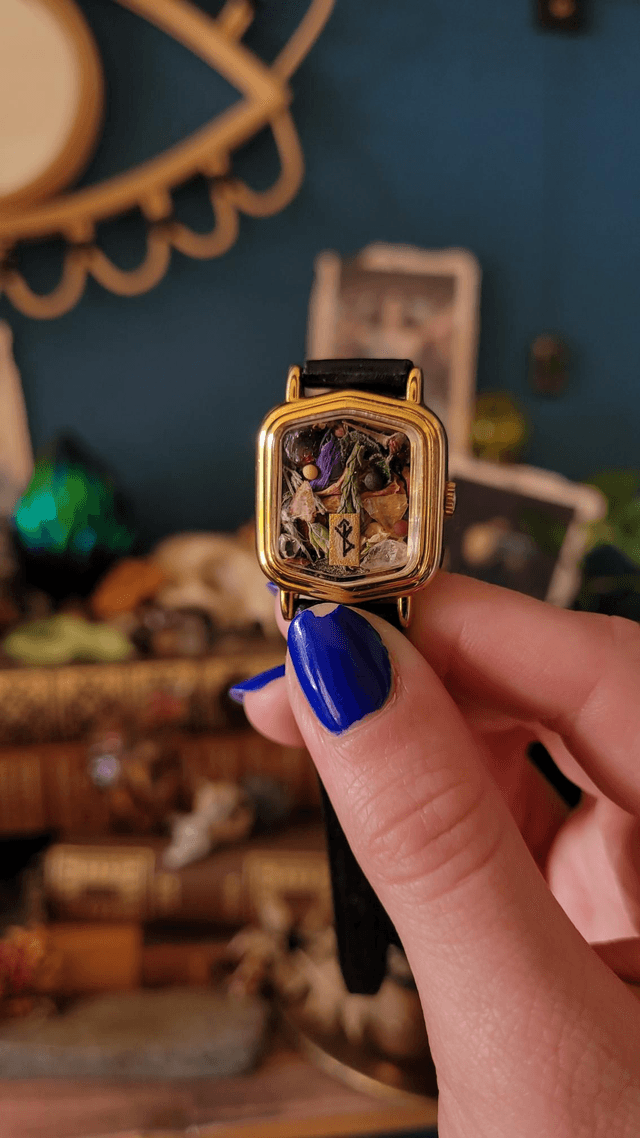Montre talisman : Protection contre les malédictions