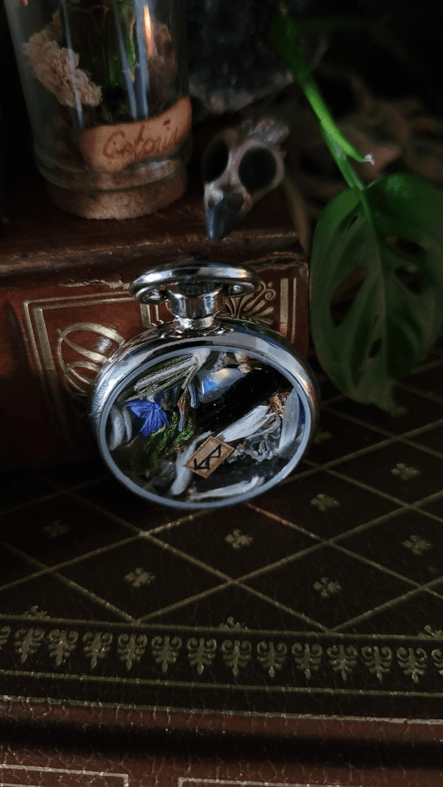 Pendentif talisman : Séléné