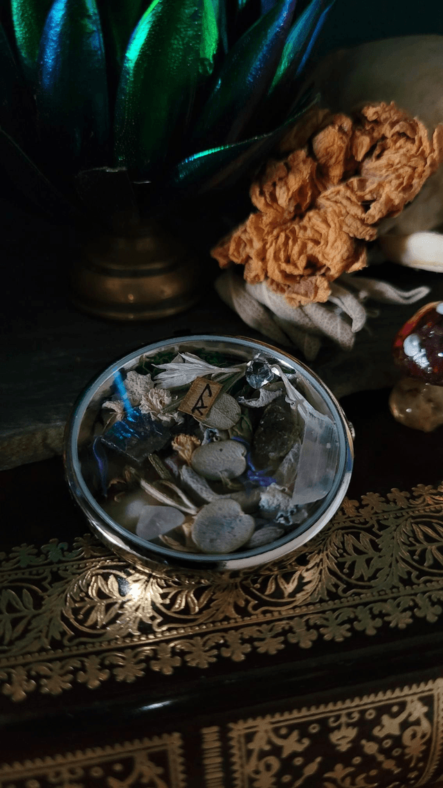 Suspension d'Autel : Divination 